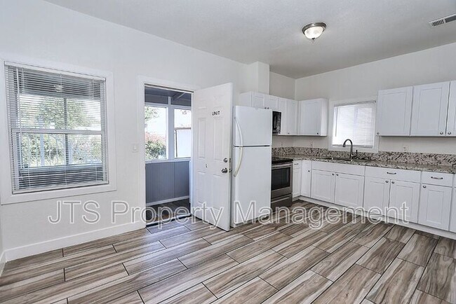 Building Photo - 1119-200 24th St