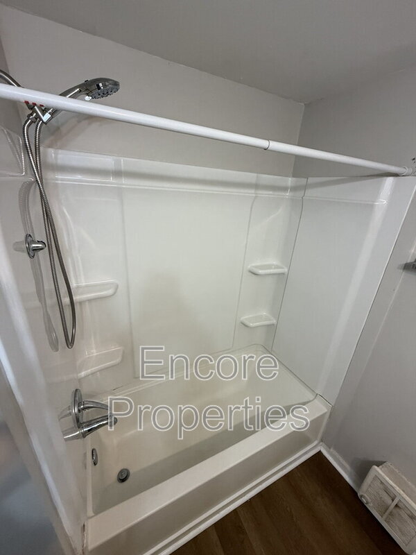 Building Photo - 2003 Burnett Ave