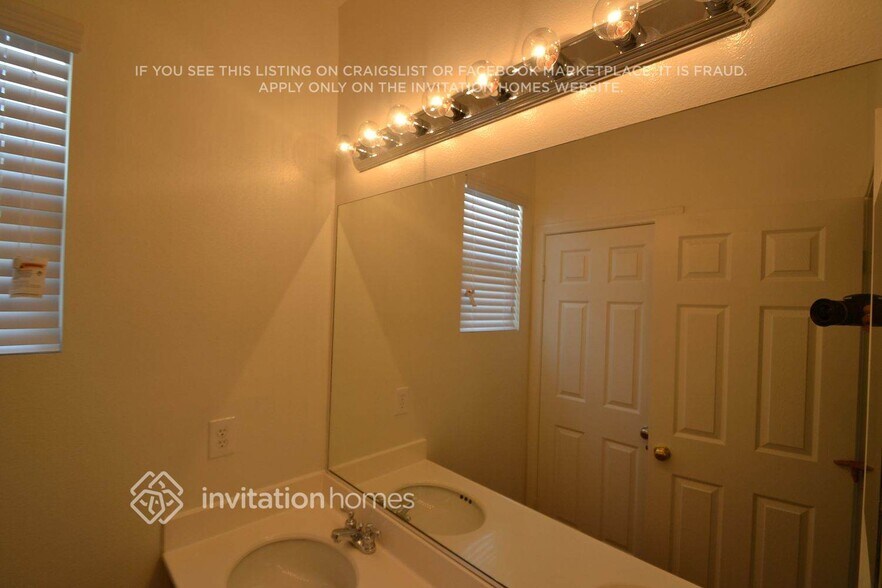 Building Photo - 4308 Vahan Ct