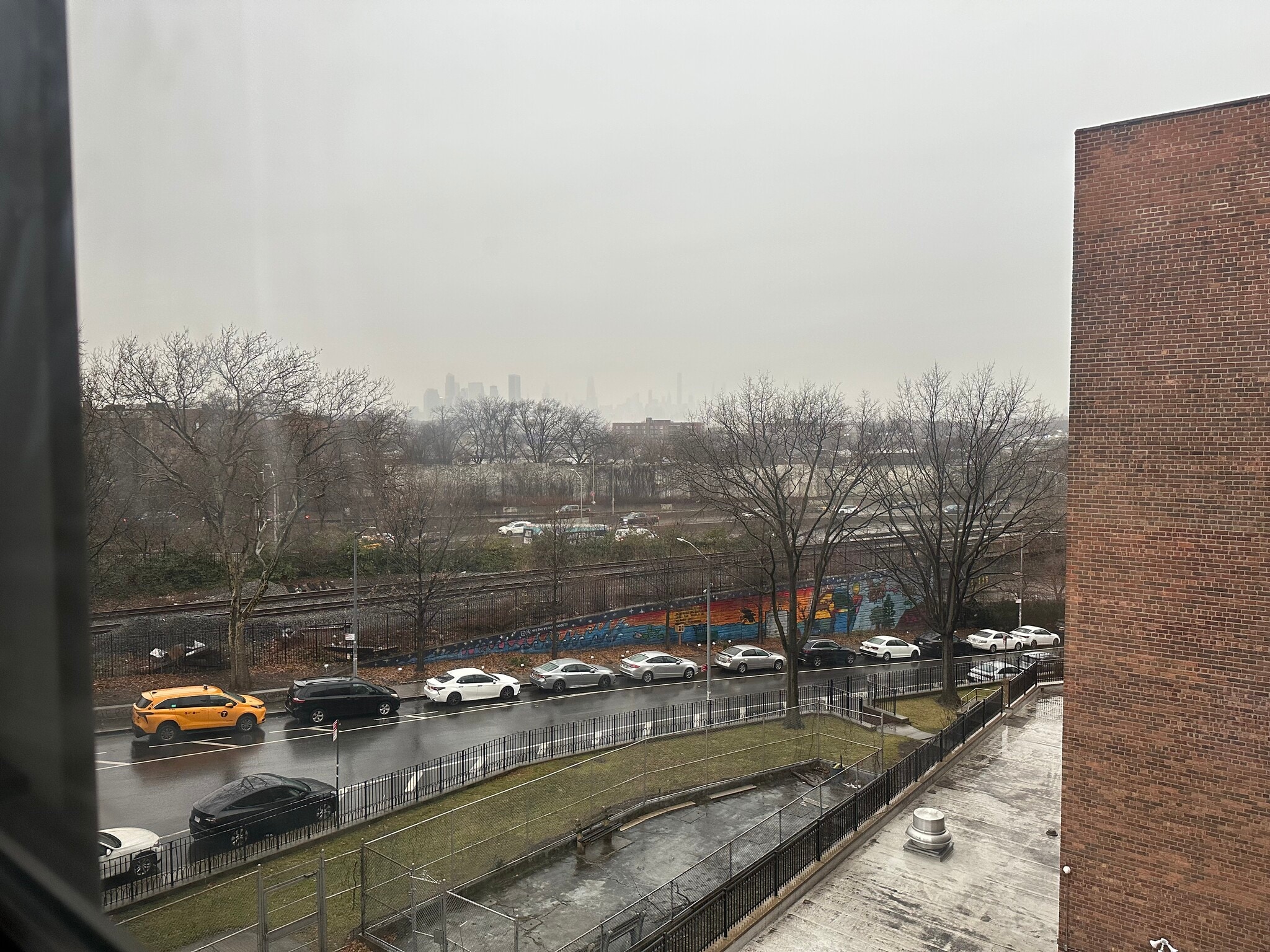 View of Manhattan Skyline - 3520 Leverich