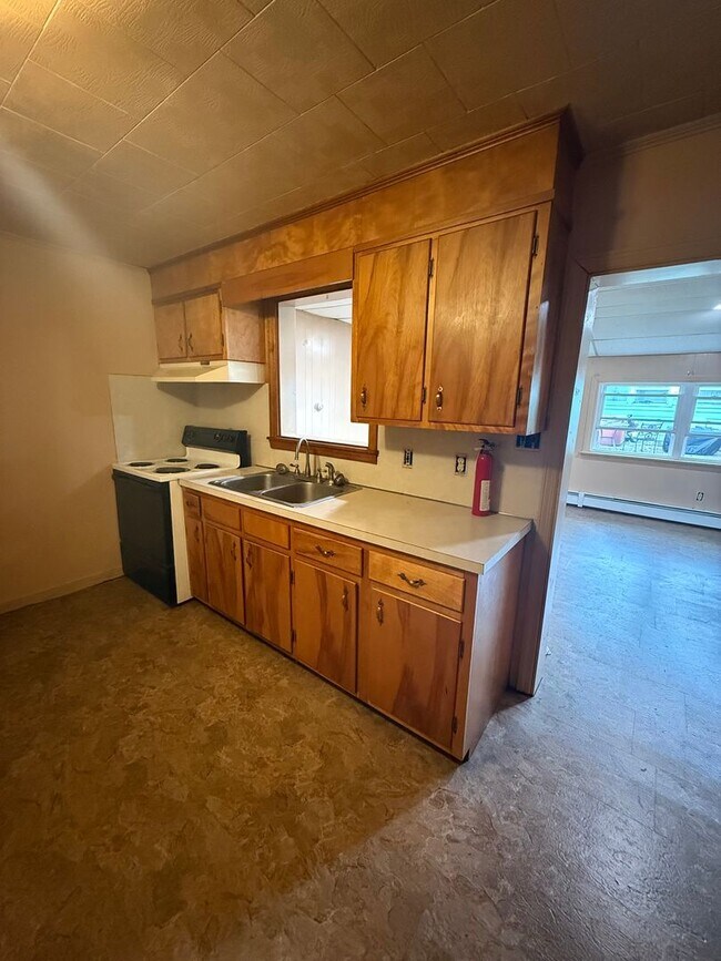 Building Photo - 2 bedroom possibly 3 with oversized Garage/Work Shop in Newville