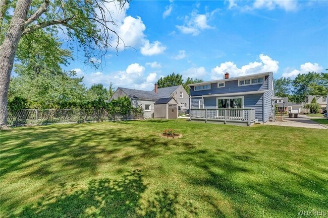 Building Photo - 206 Wrexham Ct N
