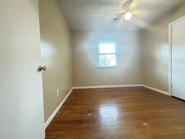 Building Photo - 1869 Costigan Dr