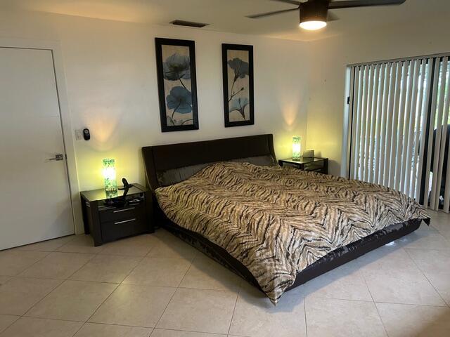 Building Photo - 2400 SW 86th Ave