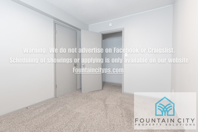 Building Photo - Spacious 4 Bed / 3 Bath Townhome in Liberty – Pet Friendly!