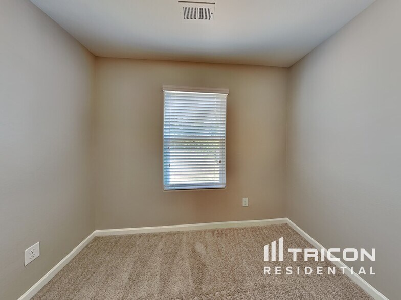 Building Photo - 908 Joselynn Drive