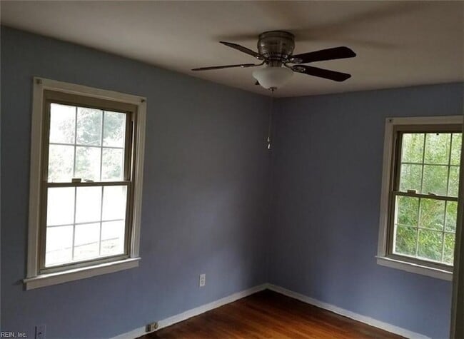 Building Photo - 7108 Chryslon Ln