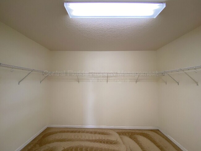 Building Photo - 9836 Old Patina Way