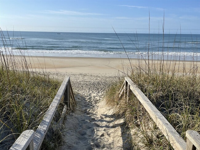 Building Photo - 57211 Atlantic View Dr