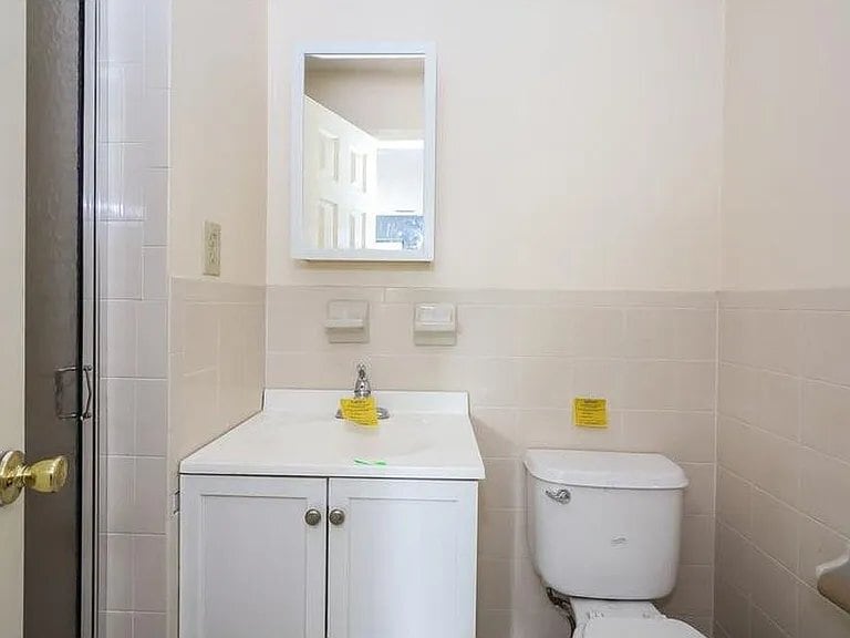 Building Photo - 4220 Birchwood Ct