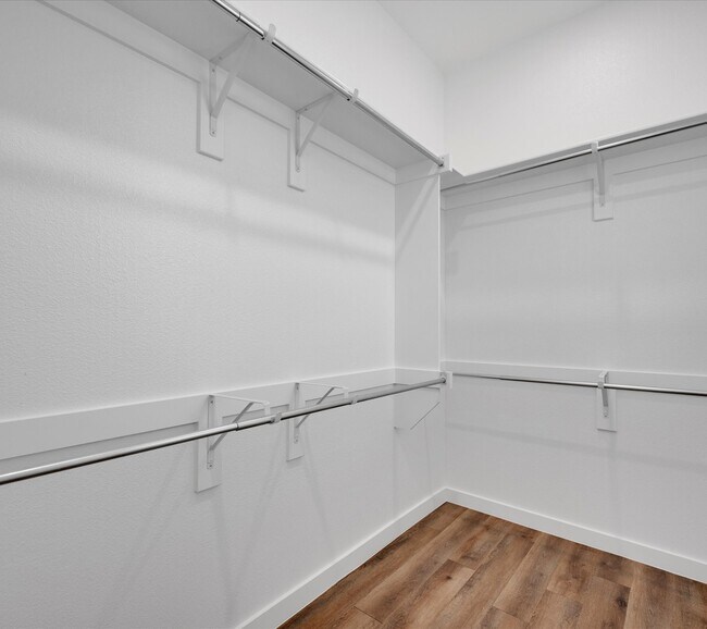 Building Photo - 2703 Rockhill Rd