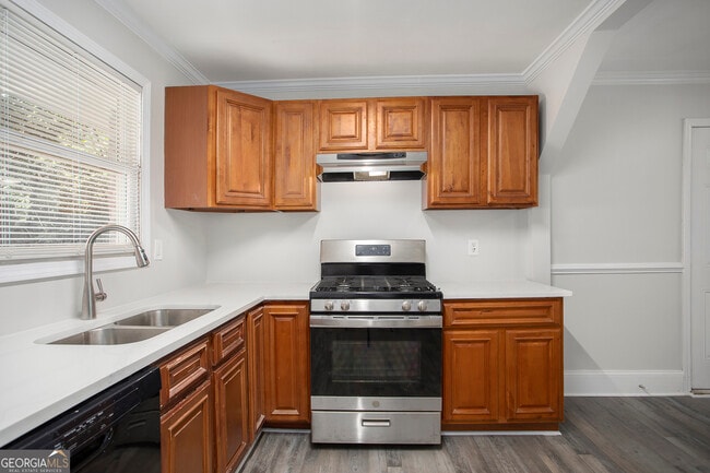 Building Photo - 3718 Daisy Dr