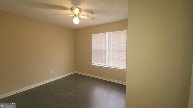 Building Photo - 1504 Cain Ct
