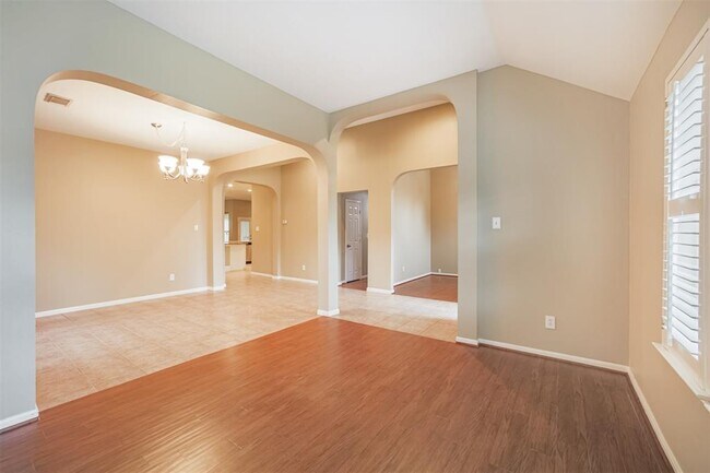 Building Photo - 7726 Trophy Pl Dr