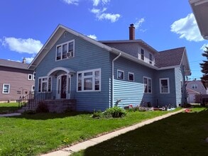 Building Photo - 1527 Hayes Avenue