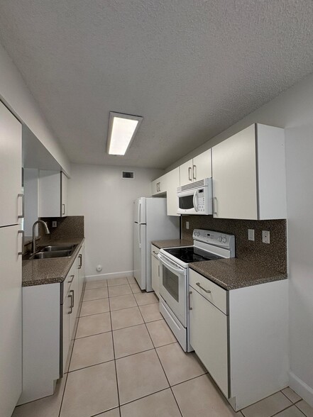 Building Photo - 4774 NW 97th Pl