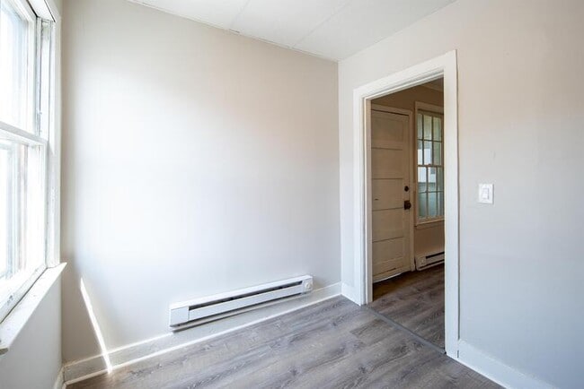 Building Photo - 53 Main St