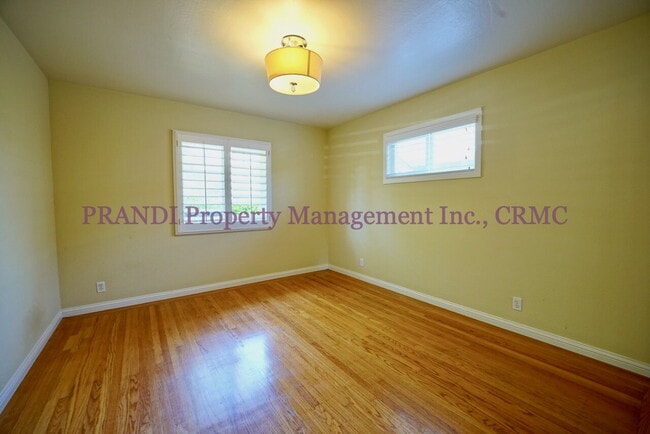 Building Photo - Lovely 3 Bedroom Mariner Cove House Coming...