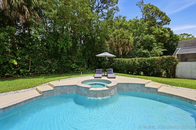 Building Photo - 15073 Oak Chase Ct