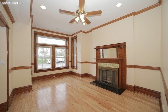 Building Photo - 3044 W North Ave