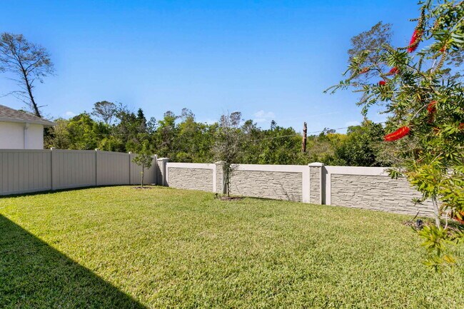 Building Photo - "Spacious 4-Bed, 4-Bath Retreat at 2612 Le...