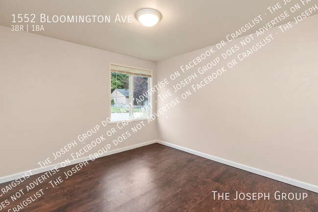 Building Photo - 1552 Bloomington Ave