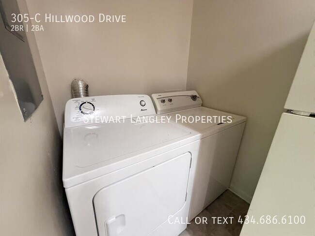 Building Photo - 305 Hillwood Dr
