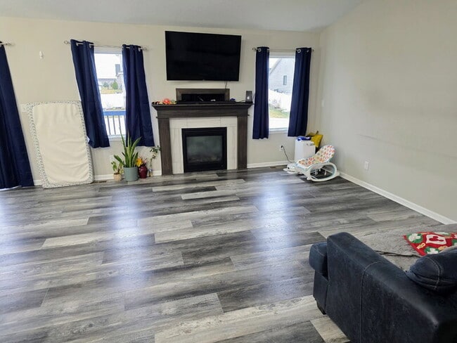 Building Photo - 950 8th St