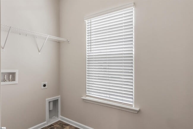 Building Photo - 137 Foundation Wy