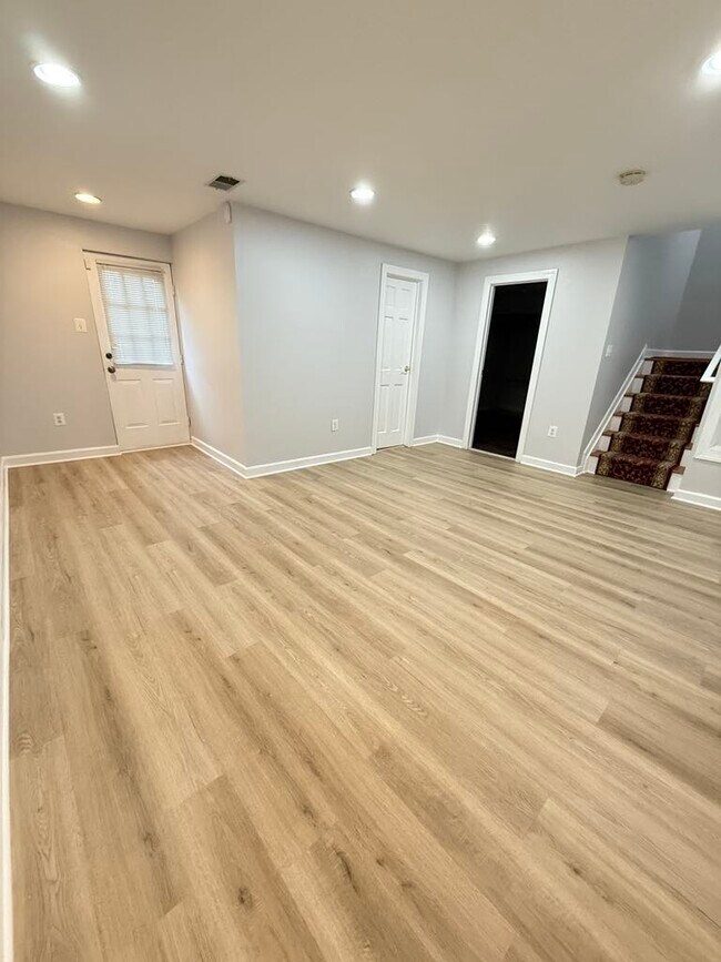 Building Photo - 10933 Adare Dr