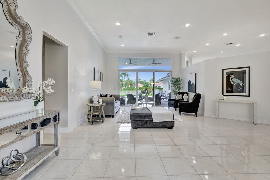 Building Photo - 2922 Medinah