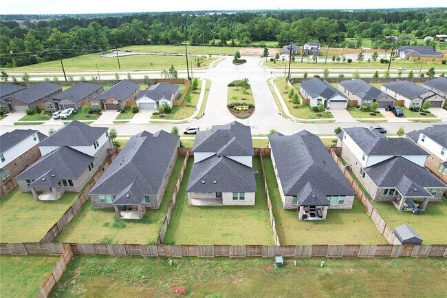 Building Photo - 1203 Sugar Dr