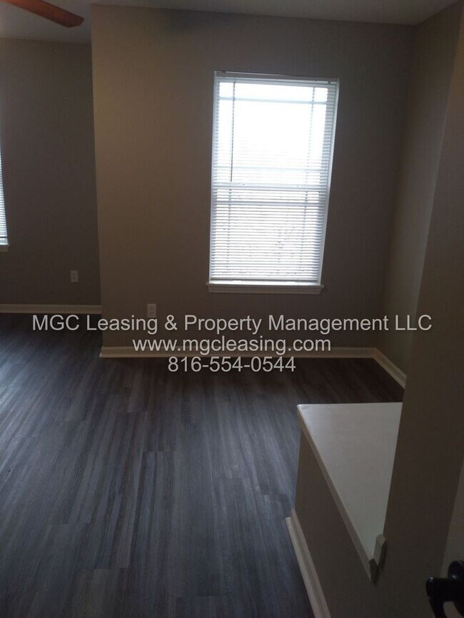 Building Photo - Beautiful Serrano Townhome with Walk-out Basement