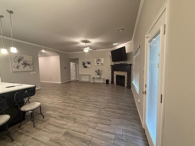 Building Photo - 7712 Windstone Dr