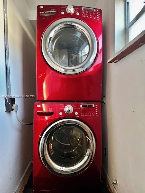 Building Photo - 2201 N 56th Terrace