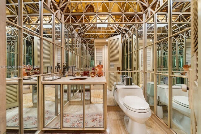 Building Photo - 11111 Biscayne Blvd