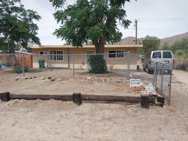 Building Photo - 11010 Knobb Ave