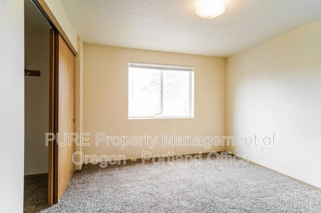 Building Photo - 2619 SE 125th Ave