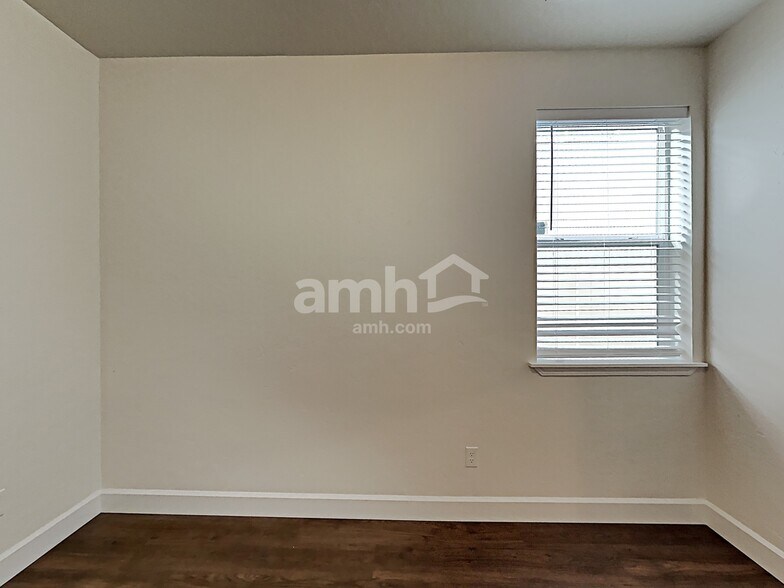 Building Photo - 175 E Sicily Dr