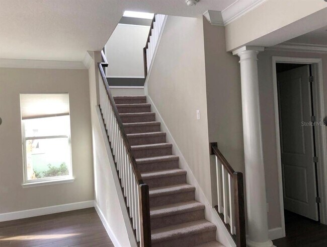 Building Photo - 9112 Yonath St