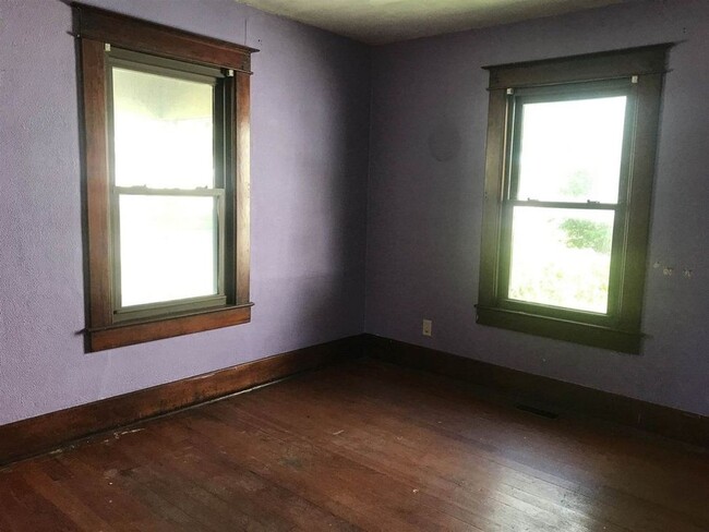 Building Photo - 2 bedroom 1 bath