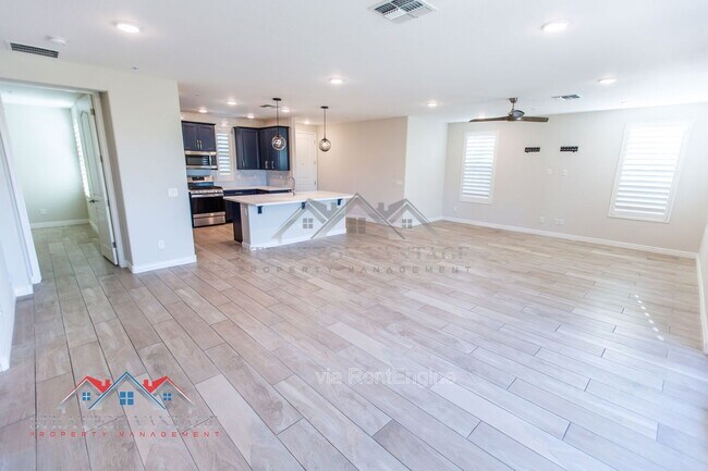 Building Photo - 5100 E Rancho Paloma Dr