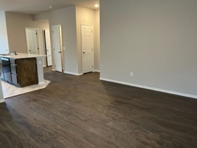 Building Photo - BRAND NEW HOME!