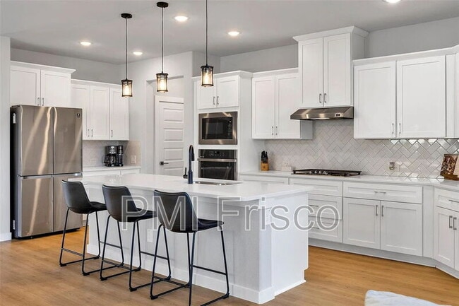 Building Photo - 6105 Poolside Way