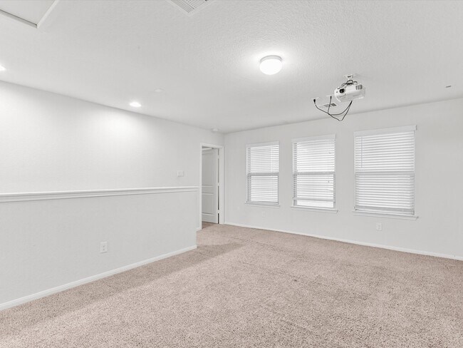 Building Photo - 23827 Pennington Hills Dr