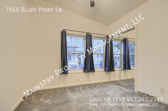 Building Photo - 7660 Bluff Point Ln