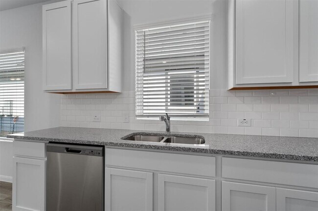 Building Photo - 510 Timber Brook Dr