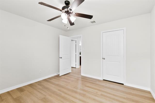 Building Photo - 230 Park Ave