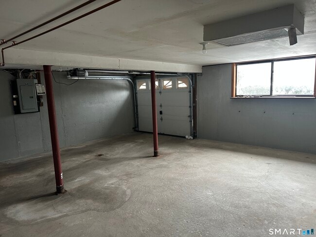 Building Photo - 18 Brighton St