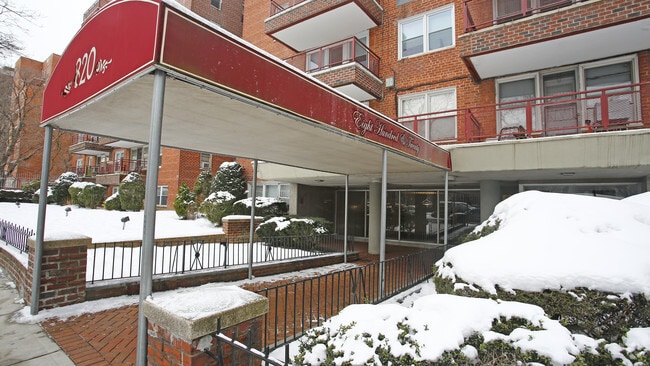 Building Photo - 820 Ocean Parkway